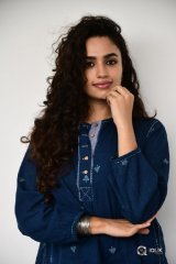 Malavika Nair New Stills